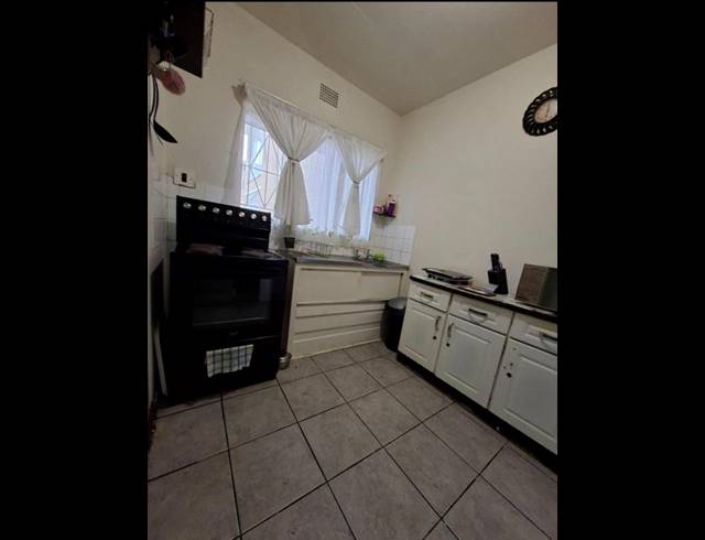 2 BEDROOM APARTMENT FOR SALE IN ELSBURG
